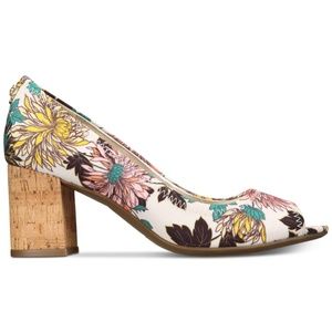 NIB! Anne Klein Meredith Peep Toe Pumps in Floral